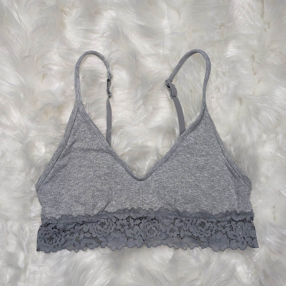 Like-New Aerie Lace Trim Grey Ribbed Knit Loungewear‎ Bralette Size Medium